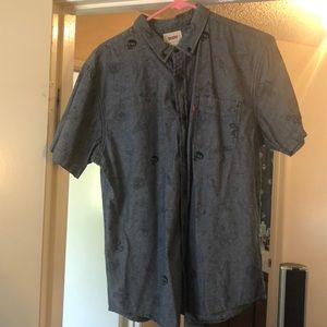 Levi’s L button up shirt